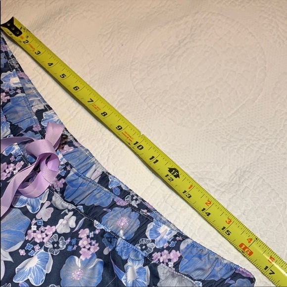 Silky floral pajama bottoms. Large - Picture 3 of 7
